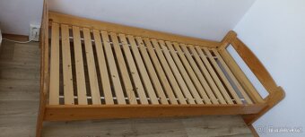 Postel dřevěné s matrací, a úložným šuplikem - 3