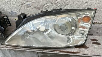 Ford Mondeo mk3 predni světla - 3