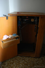 Šicí stroj Zenita - i jako muzejní kousek - 3