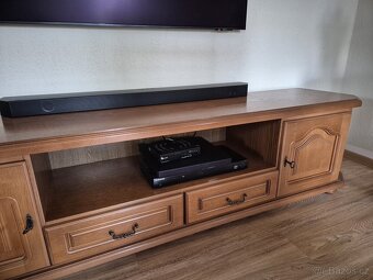 Dřevěná komoda - 3