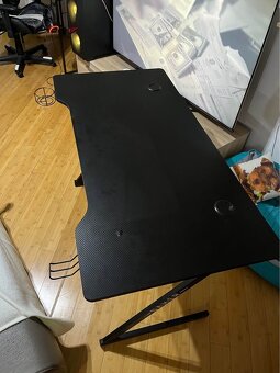 Gamer počitačový stůl - 3