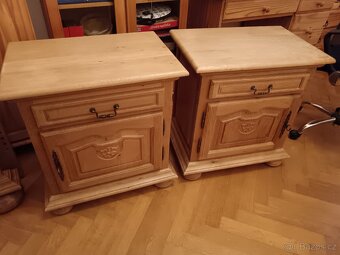 Ložnice, postele, noční stolky. Masiv dub - 3