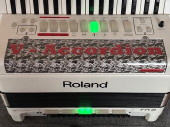 Elektronický akordeon Roland FR-2 klávesový / harmonika - 3
