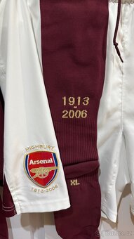 Dres Arsenal komplet 2005/2006 - 3