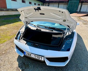 Lamborghiny Gallardo LP 550-2 bílá - 3