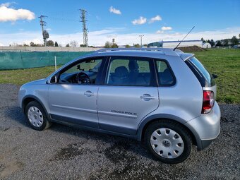 Volkswagen Polo Cross 1.6 benzin 77 kw - 3