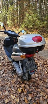 Skútr Daelim SG 125 F - 3
