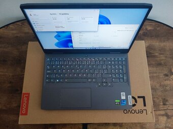 Lenovo LOQ IRH8 i7/16GB/1TB/RTX4060 - 3