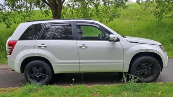 Suzuki Grand Vitara 2.4 VVT - 3