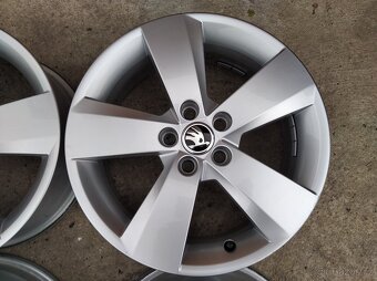 Prodám originální sadu disků Škoda Scala / Kamiq R16 - 3