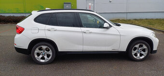 BMW X1 xDrive 18d Sport Line, automat, Top stav - 3