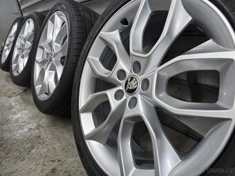 Nová letní sada orig. Škoda Kamiq 215/45 R18 - 3