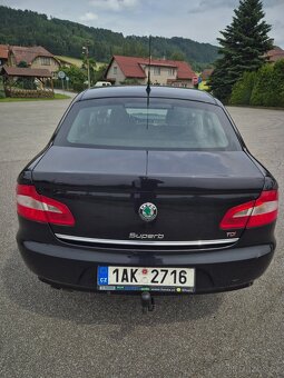Škoda Superb Sedan (2009) - 3