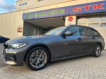 BMW 330i 190KW 2020 Sportline - 3