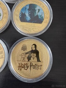 Prodám kovové dekorační mince s motivem Harryho Pottera - 3