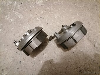 Přední brzdové bubny - Babetta 207 - 3