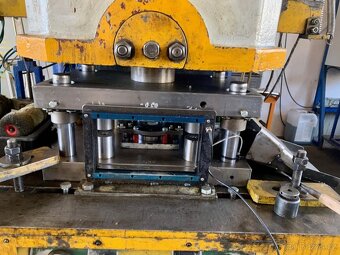 Výstředníkový lis SMERAL LE 250 C - 3