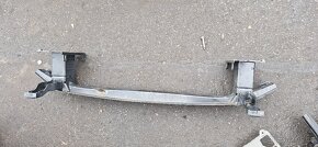 Vyztuha predniho narazniku vw caddy - 3