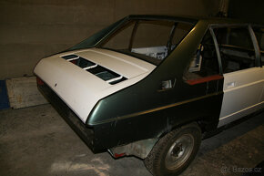 Tatra 613-4 karoserie po opravě - 3