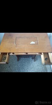 Lada - šlapací šicí stroj - 3