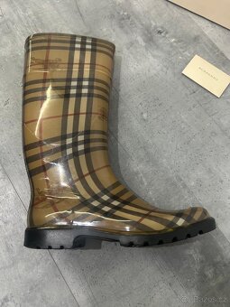 Holinky Burberry - 3