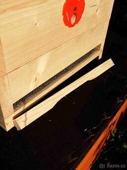 Včelí úly Langstroth a 39x24 - 3