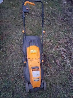 Elektrická sekačka Riwall 1500w, 36cm - 3