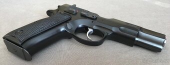 Pistole ČZ vz. 85, r.v. 1987, Made in Czechoslovakia. - 3