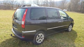 Citroën C8 2,0 100 kw HDI 16V,  7 míst + kola - 3