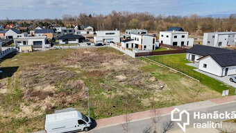Stavební pozemek v Chomoutově u Olomouce – 896 m² - 3