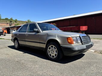 Mercedes W124 250D manual dovoz SRN - 3