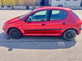 Peugeot 206 1,4 - 112 040km, TAŽNÉ - 3