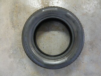 Pneu 195/65/15, 195-65-15, 195 65 15. - - - 3