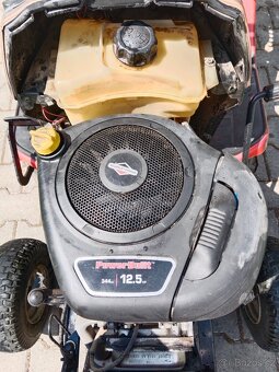 Zahradní traktor Johnsered špatná hydro převodovka - 3