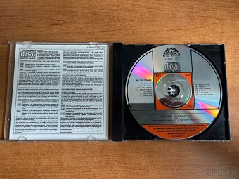 CD Iveta Bartošová - Blízko nás PODEPSANÉ TOP STAV - 3