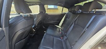 Lexus ES300h F-sport - 3