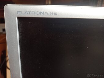 LG monitor 19" - 3
