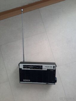 Tranzistorové rádio Rossia 303 - 3