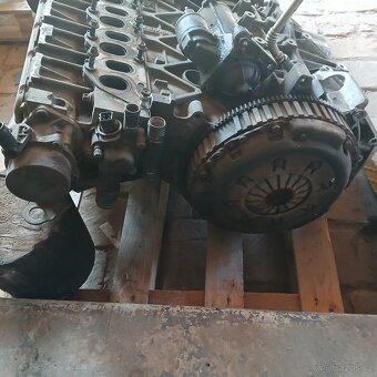Motor 1.9 dci f9q - 3