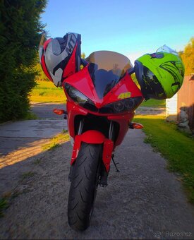 Yamaha YZF-R6 - 3