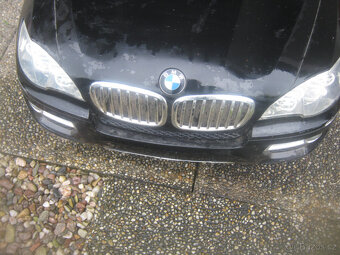 Prodám dětské elektrické autíčko BMW X6 - BLACK s D.O. - 3