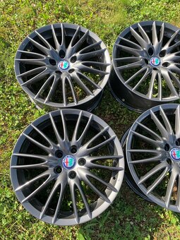 ALU KOLA ALFA ROMEO BRERA 5X110 R17 - 3