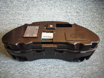 Audi A4 B8 digitální aftermarket budíky pro benzín - 3