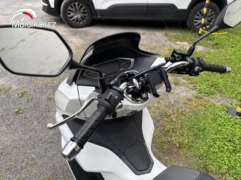 Honda PCX 125 (2022) – TOP stav, plná výbava, servis Honda - 3
