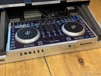 DJ konzole Numark N4 + profi case MAGMA - 3