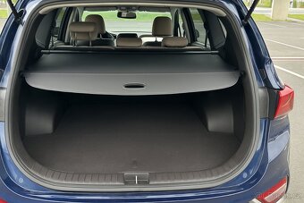 2019 - Hyundai Santa Fe Premium Luxury 2,2 CRDi 7 místn - 3