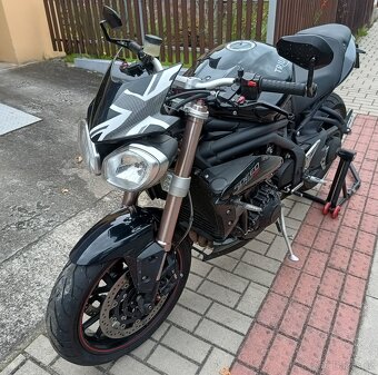 Triumph Speed Triple 1050 - 3