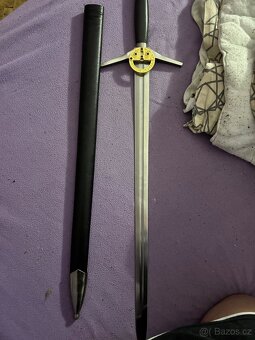 Prodám meč a kladivo - 3