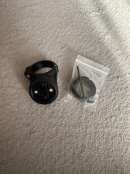 Prodám nové držáky na Garmin Edge a Garmin Varia - 3