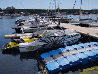 Plastové skládací molo pro vodní skútr - 3